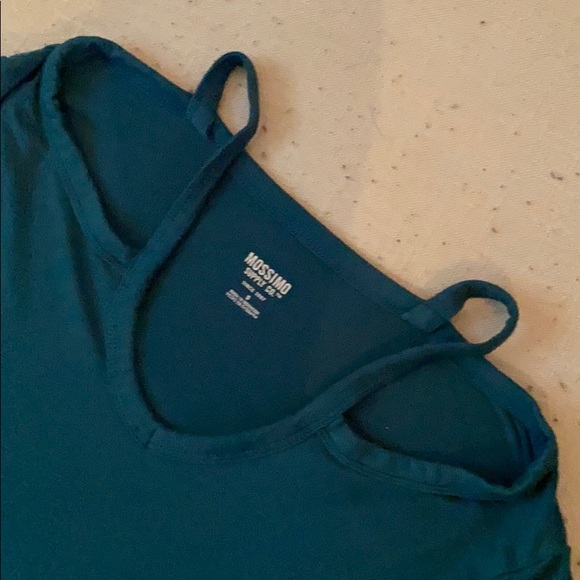 loose fitting shirt! great condition! - Picture 3 of 4